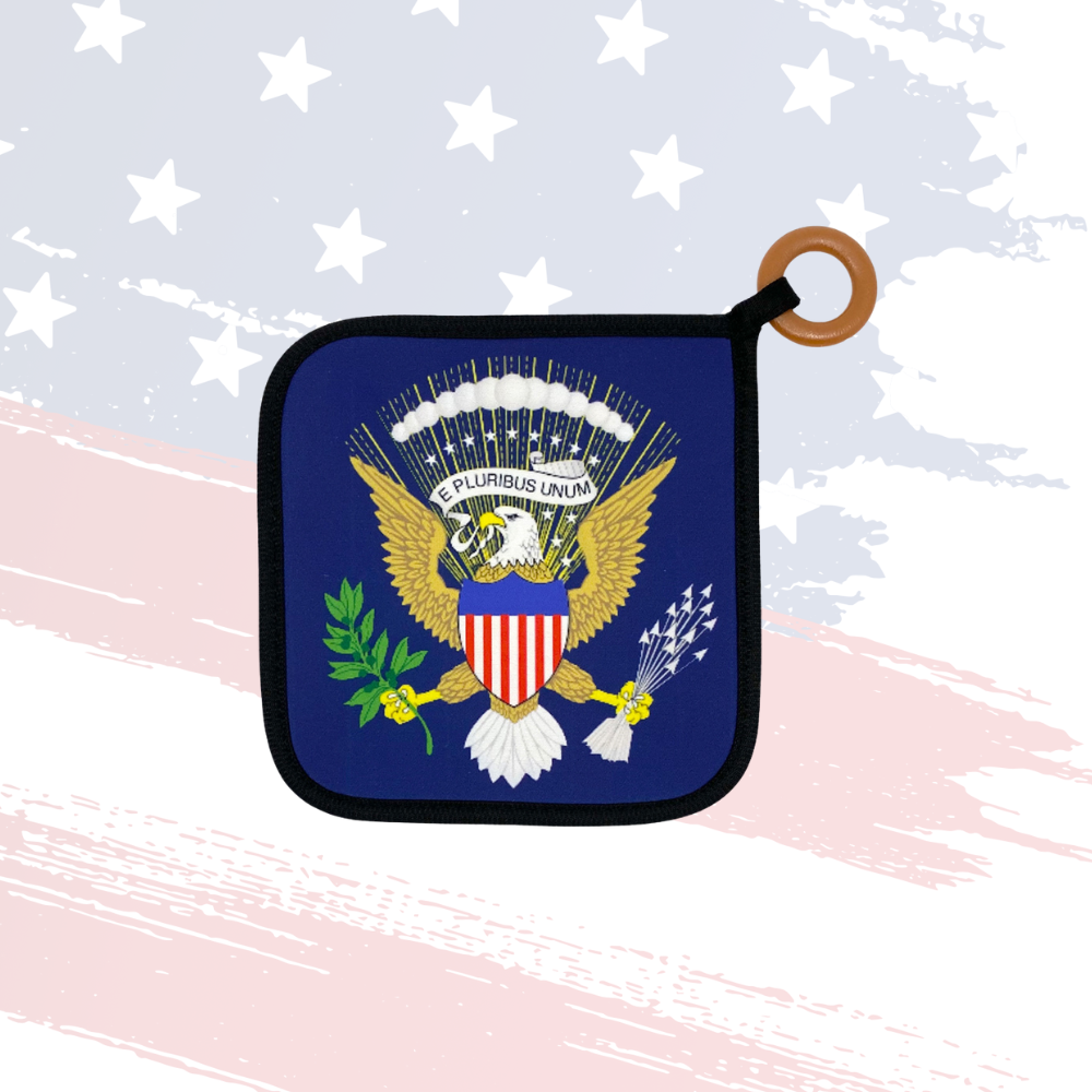 Great Seal Pot Holder – Patriotic & Functional Kitchen Accessory