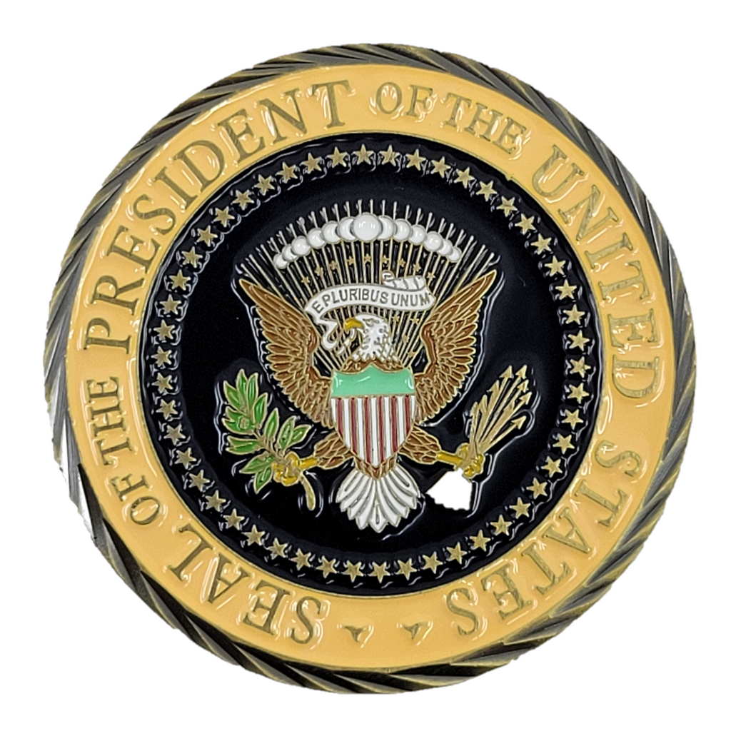 2022 White House Christmas Challenge Coin