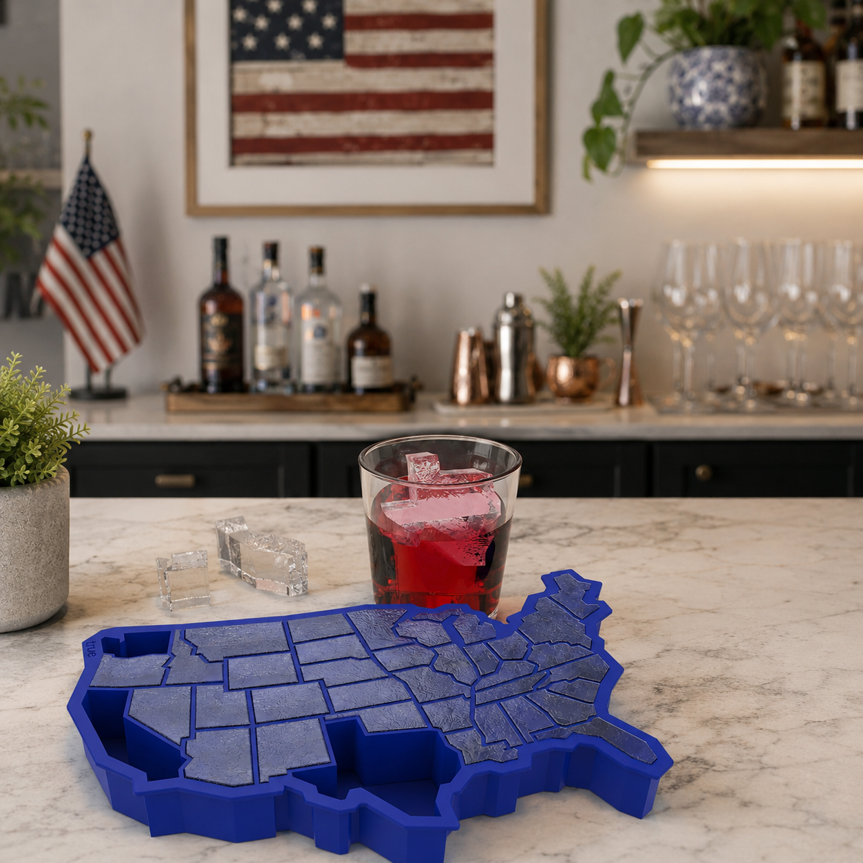 USA Map Silicone Ice Cube Tray -  American States Ice Mold for Whiskey, Cocktails, Chocolate & Candy